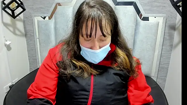  Emily rosee  online show from 24, 10, 2025