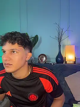 Leo Savage  online show from 28, 3, 2026