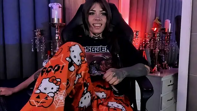 misstomie  online show from 1, 4, 2026