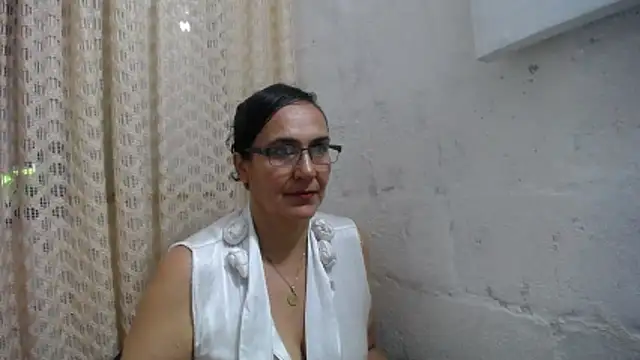 gabbyparker  online show from 17, 12, 2025