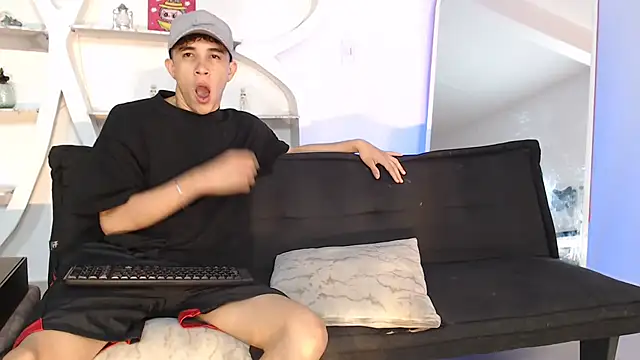 THREE GUYS HOT online show from 1, 11, 2025