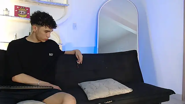 THREE GUYS HOT online show from 2, 11, 2025