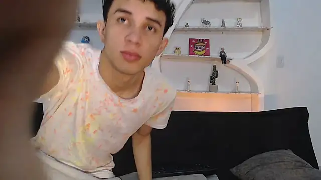 THREE GUYS HOT online show from 3, 12, 2025