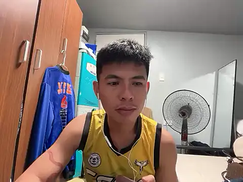 Snapshot of twinkrnboy chatting on 19, 7, 2026 twinkrnboy online show from 19, 7, 2026
