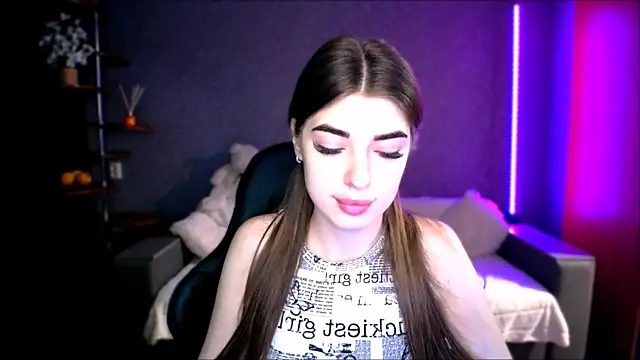 Dianaa Lee0 online show from 10, 9, 2025