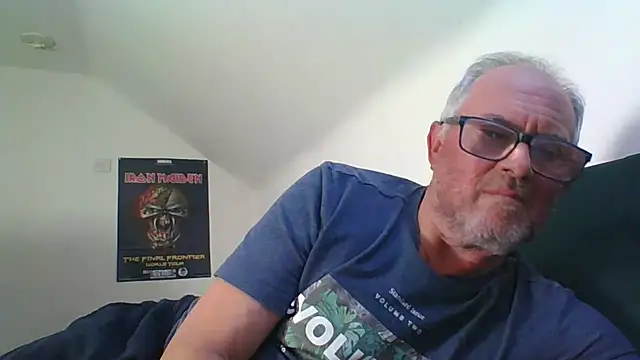 Snapshot of naughtygrandad1 chatting on 28, 4, 2026 naughtygrandad1 online show from 28, 4, 2026