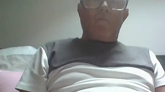 Snapshot of naughtygrandad1 chatting on 6, 5, 2026 naughtygrandad1 online show from 6, 5, 2026