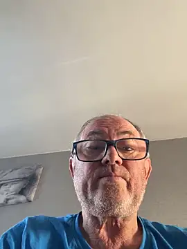 Snapshot of naughtygrandad1 chatting on 10, 5, 2026 naughtygrandad1 online show from 10, 5, 2026
