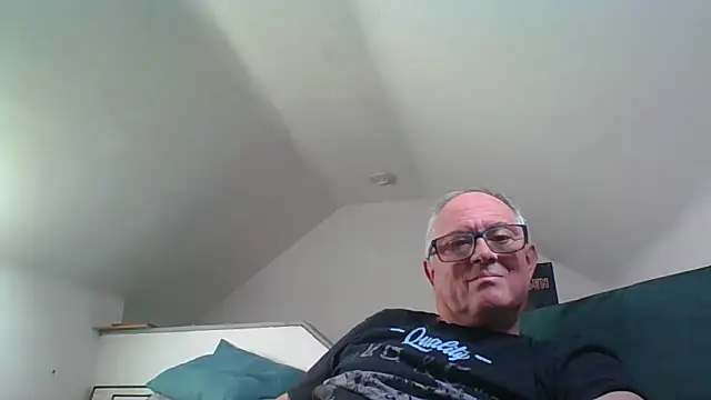 Snapshot of naughtygrandad1 chatting on 11, 5, 2026 naughtygrandad1 online show from 11, 5, 2026