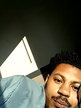 Snapshot of Yungandhungd chatting on 19, 9, 2025 Yungandhungd online show from 19, 9, 2025