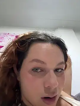 Snapshot of miacarrot chatting on 22, 4, 2026 miacarrot online show from 22, 4, 2026