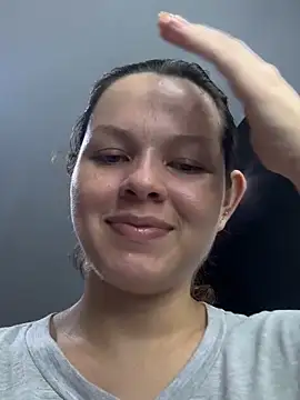 Snapshot of miacarrot chatting on 25, 4, 2026 miacarrot online show from 25, 4, 2026