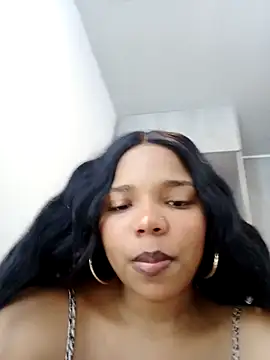 Chanell mina online show from 28, 10, 2025