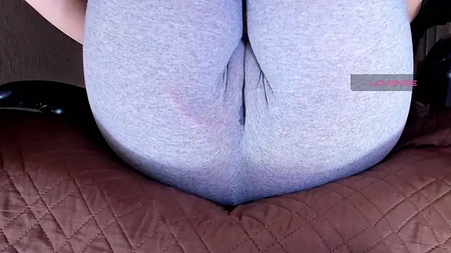 Cameltoe squirt inPants online show from 3, 3, 2026