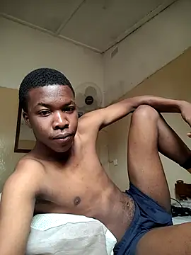 Snapshot of sweetdickboy2 chatting on 17, 11, 2025 sweetdickboy2 online show from 17, 11, 2025