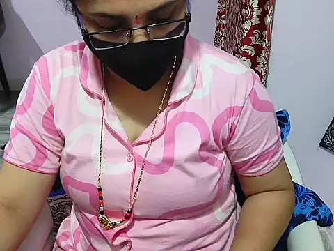 Snapshot of jannu6482 chatting on 27, 10, 2025 jannu6482 online show from 27, 10, 2025