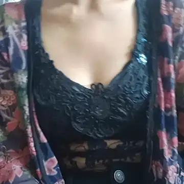 Snapshot of Aashiika1176 chatting on 11, 11, 2025 Aashiika1176 online show from 11, 11, 2025