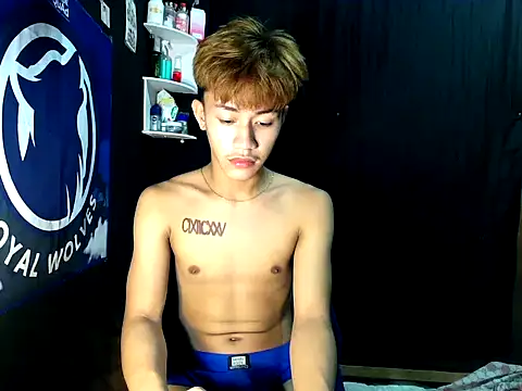 Snapshot of naughtyboyloy_0 chatting on 30, 10, 2025 naughtyboyloy 0 online show from 30, 10, 2025