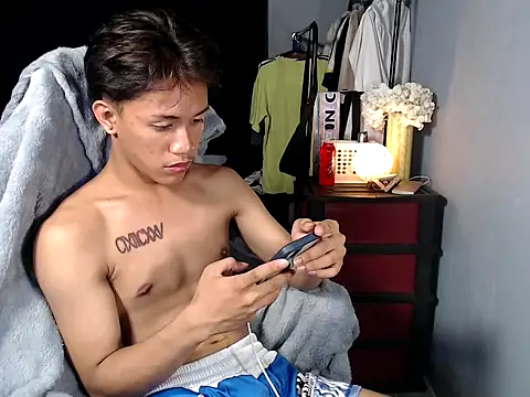 Snapshot of naughtyboyloy_0 chatting on 6, 1, 2026 naughtyboyloy 0 online show from 6, 1, 2026