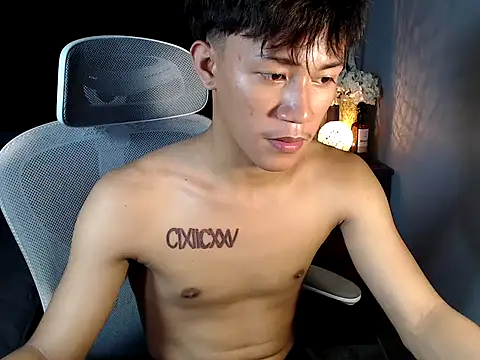 Snapshot of naughtyboyloy_0 chatting on 18, 1, 2026 naughtyboyloy 0 online show from 18, 1, 2026