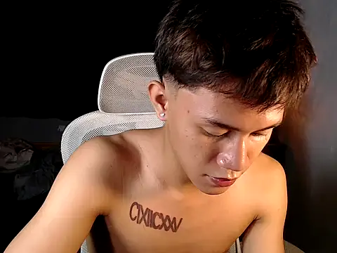 Snapshot of naughtyboyloy_0 chatting on 10, 2, 2026 naughtyboyloy 0 online show from 10, 2, 2026