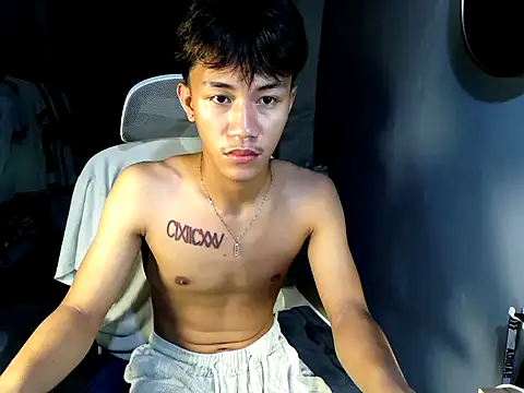 Snapshot of naughtyboyloy_0 chatting on 6, 5, 2026 naughtyboyloy 0 online show from 6, 5, 2026