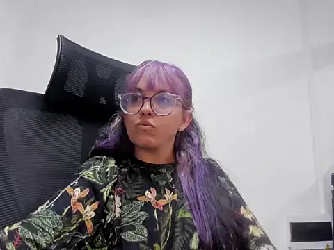 Snapshot of dalila_macherano1 chatting on 8, 9, 2025 dalila macherano1 online show from 8, 9, 2025