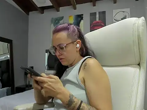 Snapshot of dalila_macherano1 chatting on 9, 9, 2025 dalila macherano1 online show from 9, 9, 2025