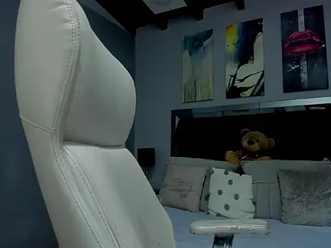 Snapshot of dalila_macherano1 chatting on 19, 9, 2025 dalila macherano1 online show from 19, 9, 2025