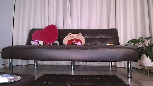 Snapshot of Liz_Hu chatting on 11, 9, 2025 Liz Hu online show from 11, 9, 2025