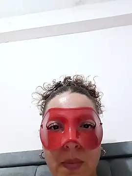 Maskelihatun online show from 8, 9, 2025