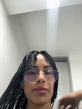 Melissa coch online show from 10, 11, 2025