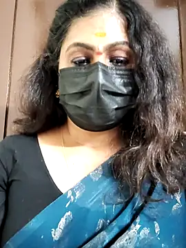 Snapshot of Sweetie_swetha37 chatting on 23, 9, 2025 Sweetie swetha37 online show from 23, 9, 2025