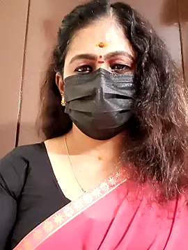 Snapshot of Sweetie_swetha37 chatting on 26, 9, 2025 Sweetie swetha37 online show from 26, 9, 2025