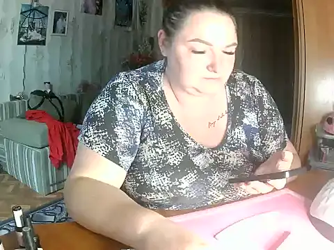 Snapshot of AngelQSky chatting on 8, 7, 2026 AngelQSky online show from 8, 7, 2026