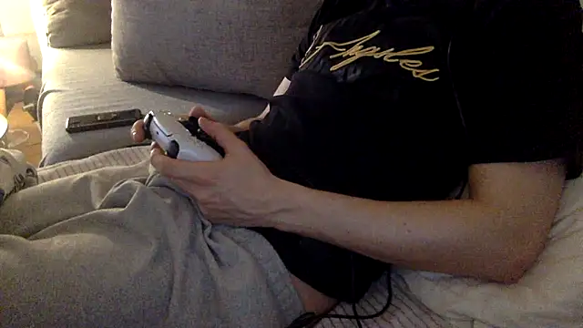 Breezydicksn online show from 16, 11, 2025