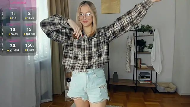 Snapshot of FaaBinaa chatting on 10, 4, 2026 FaaBinaa online show from 10, 4, 2026