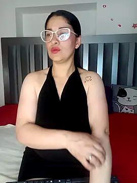 Snapshot of Alana_steel_1 chatting on 11, 9, 2025 Alana steel 1 online show from 11, 9, 2025