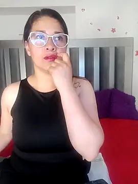 Snapshot of Alana_steel_1 chatting on 13, 9, 2025 Alana steel 1 online show from 13, 9, 2025