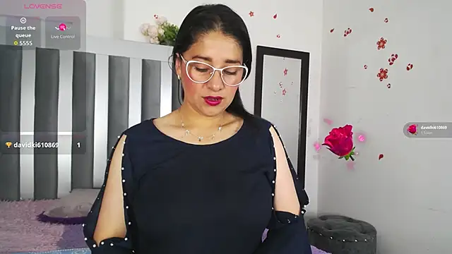 Snapshot of Alana_steel_1 chatting on 23, 10, 2025 Alana steel 1 online show from 23, 10, 2025