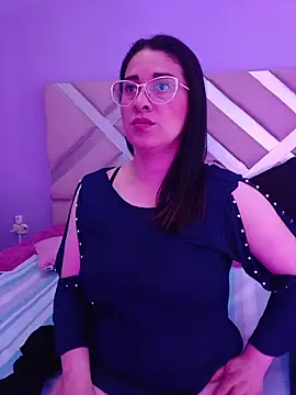 Snapshot of Alana_steel_1 chatting on 14, 11, 2025 Alana steel 1 online show from 14, 11, 2025