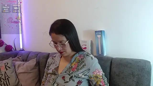 Alana steel 1 online show from 13, 4, 2026