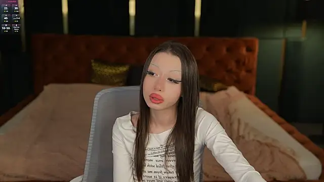 Naomi 054 online show from 3, 10, 2025