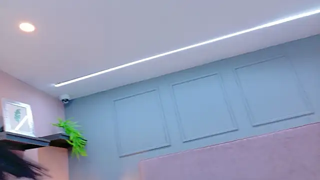 Camila Hill  online show from 10, 11, 2025