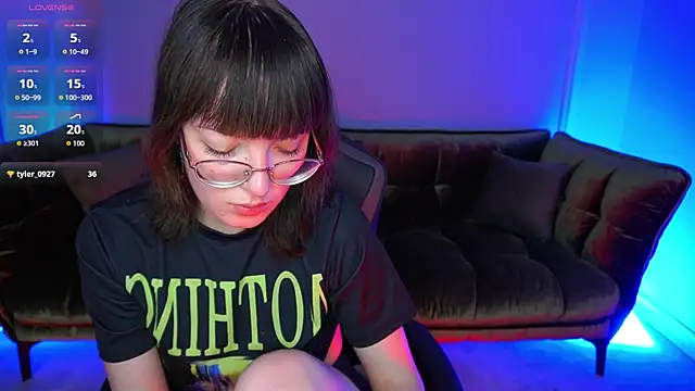 Pixie Peachh online show from 22, 10, 2025