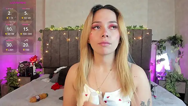 LanaMills  online show from 15, 2, 2026