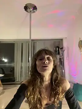 Chris06d22xh online show from 2, 2, 2026