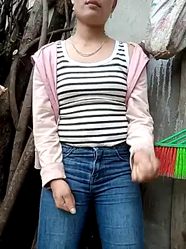 Snapshot of Ruaiuoi chatting on 10, 5, 2026 Ruaiuoi online show from 10, 5, 2026