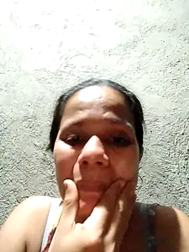 Snapshot of bomb_shiela chatting on 21, 10, 2025 bomb shiela online show from 21, 10, 2025