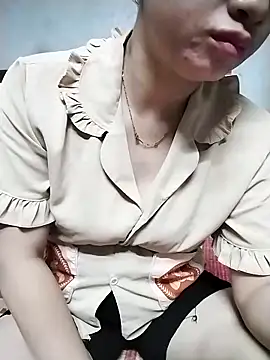 Mie rose online show from 28, 9, 2025